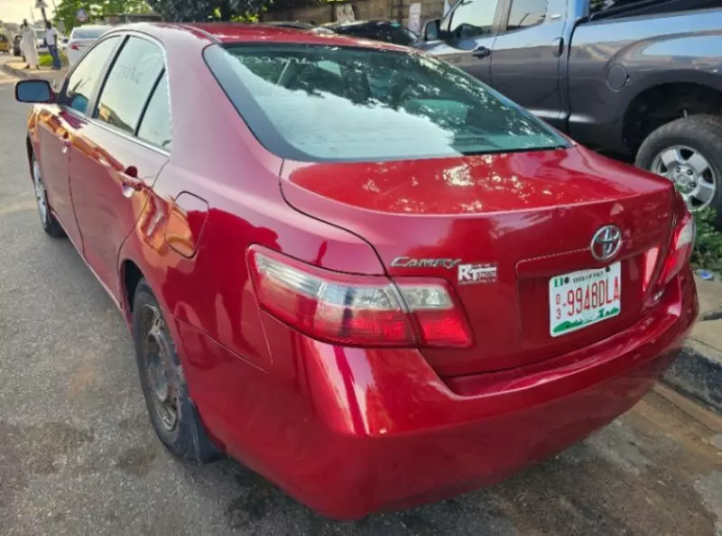Toyota Camry   - 2007