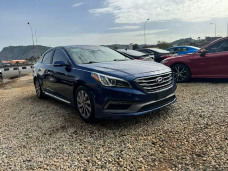 Hyundai Sonata   - 2015