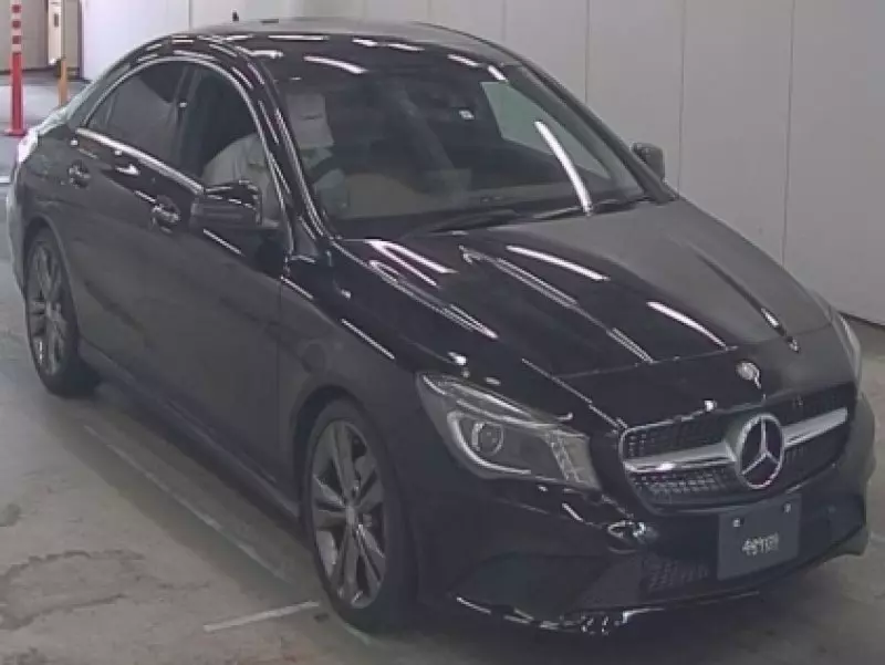 Mercedes-Benz CLA 180   - 2015