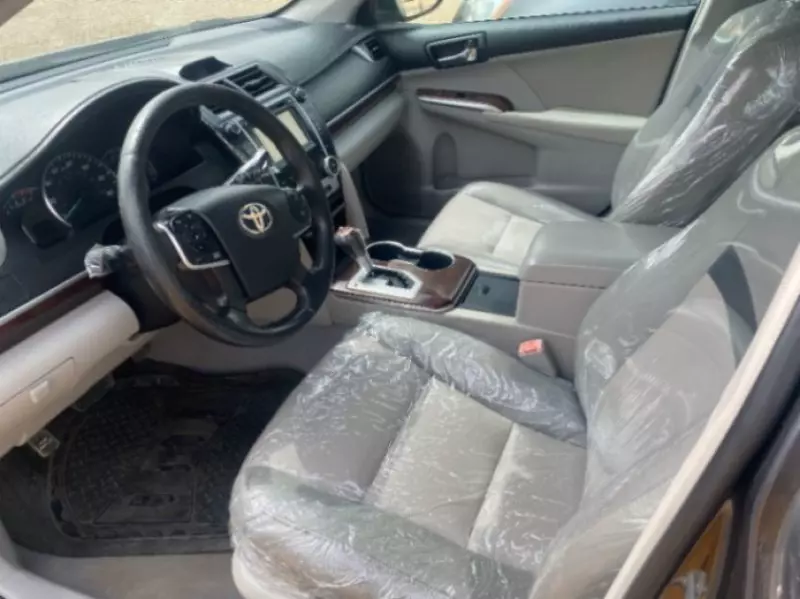 Toyota Camry   - 2012