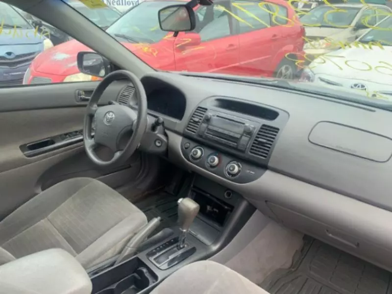 Toyota Camry   - 2006