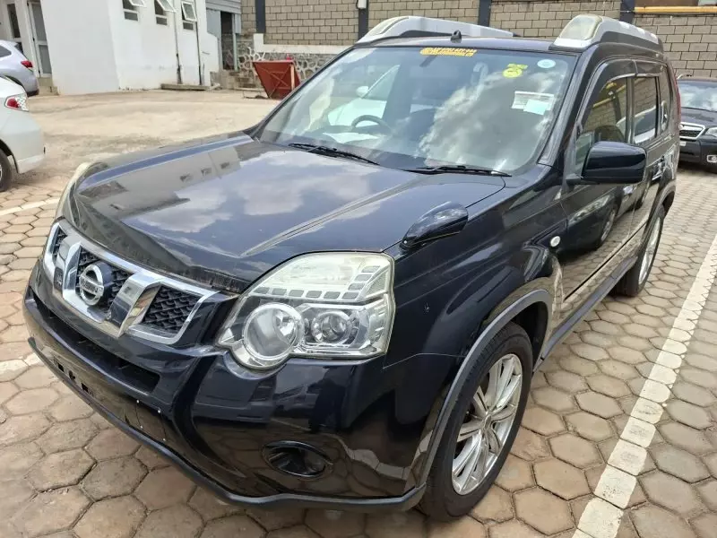 Nissan X-Trail   - 2012