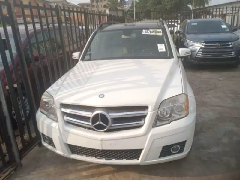 Mercedes-Benz GLK 350   - 2012