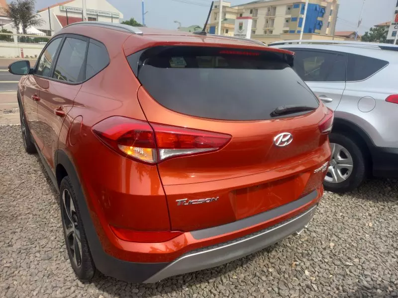 Hyundai Tucson   - 2017