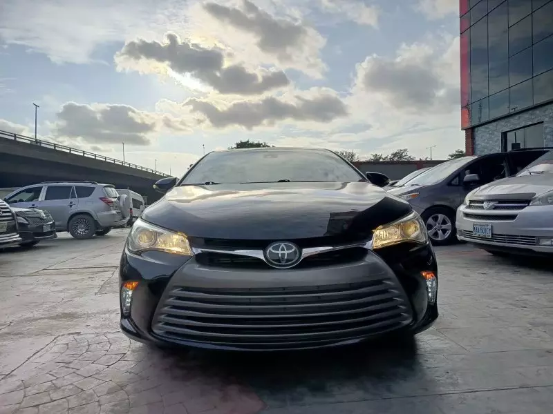 Toyota Camry   - 2017