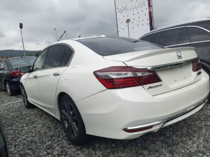 Honda Accord   - 2014
