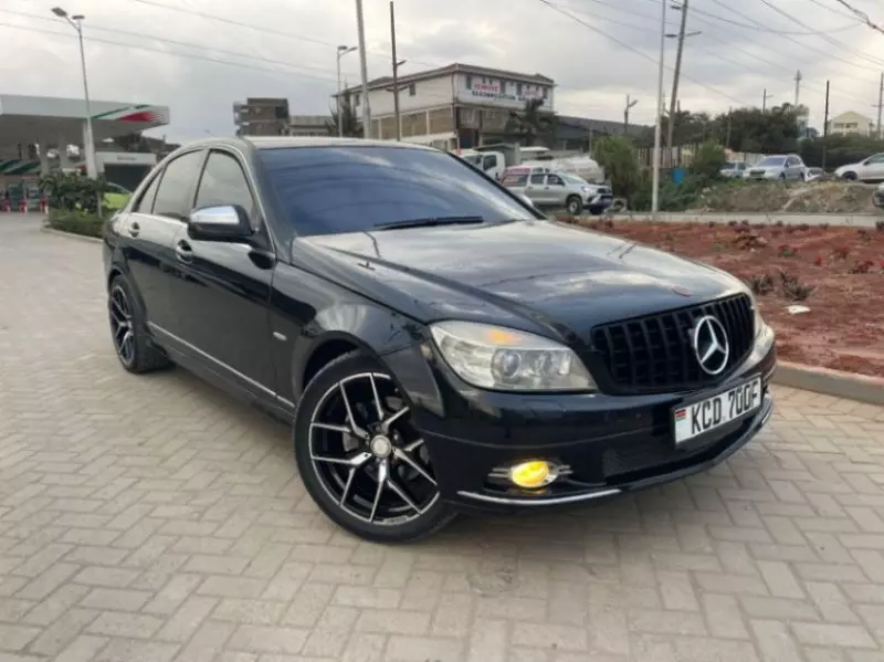Mercedes-Benz C 200   - 2009