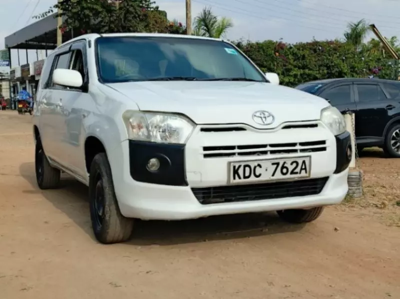 Toyota Succeed    - 2015