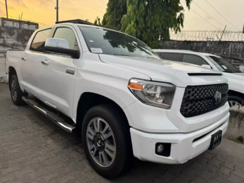 Toyota Tundra   - 2020