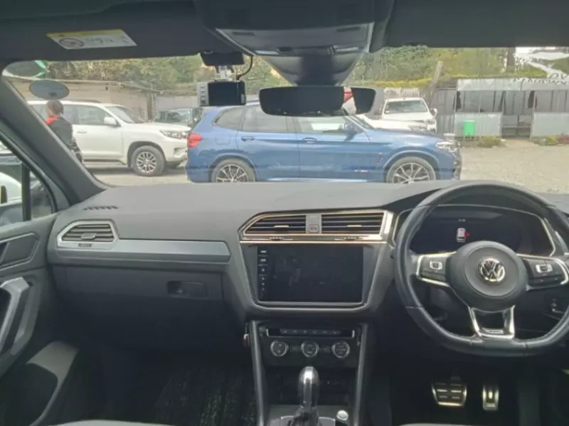 Volkswagen Tiguan   - 2018