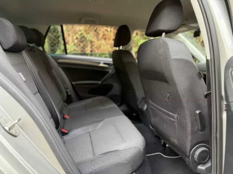 Volkswagen Golf   - 2018