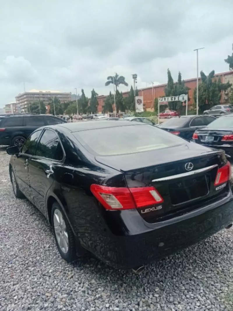Lexus ES 350   - 2009