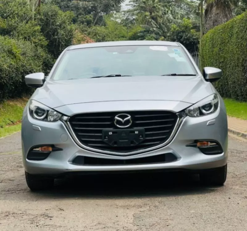 Mazda Axela    - 2018