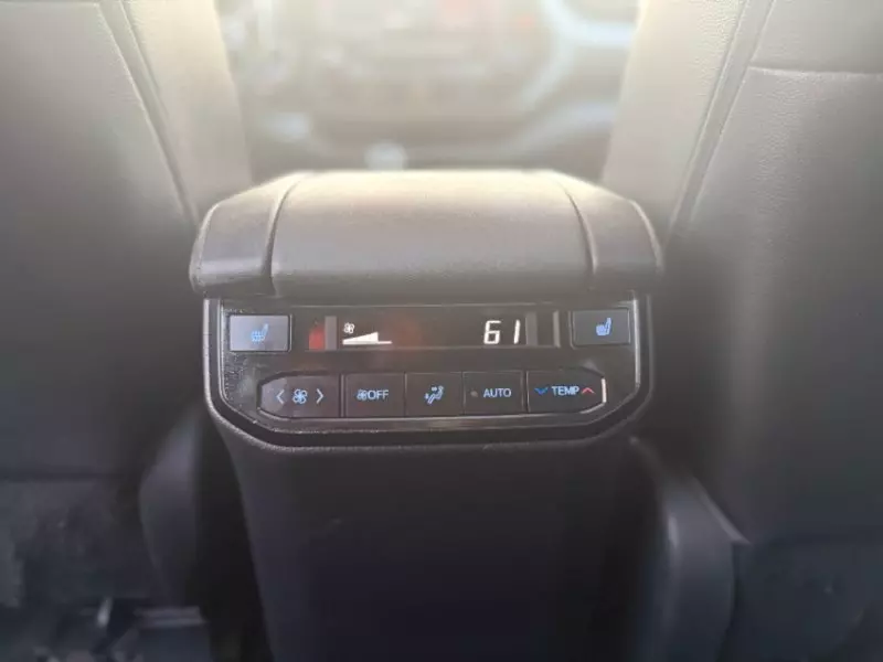 Toyota Highlander   - 2020