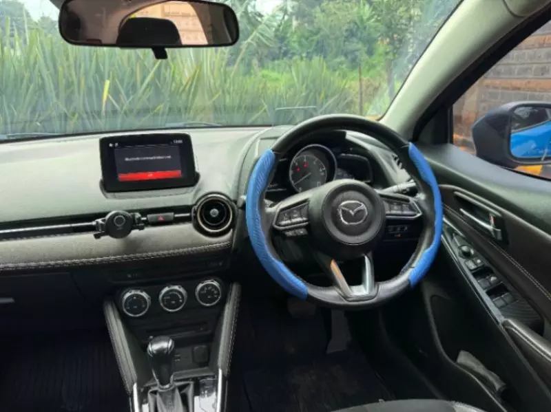 Mazda Demio    - 2017