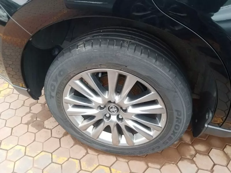 Toyota Harrier   - 2015
