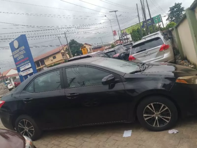 Toyota Corolla   - 2015