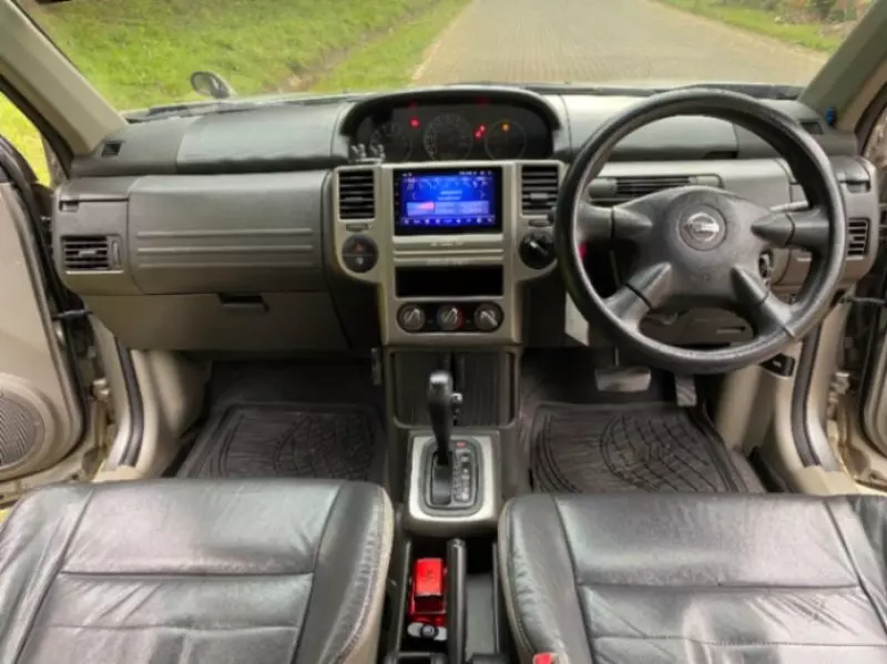 Nissan X-Trail   - 2006