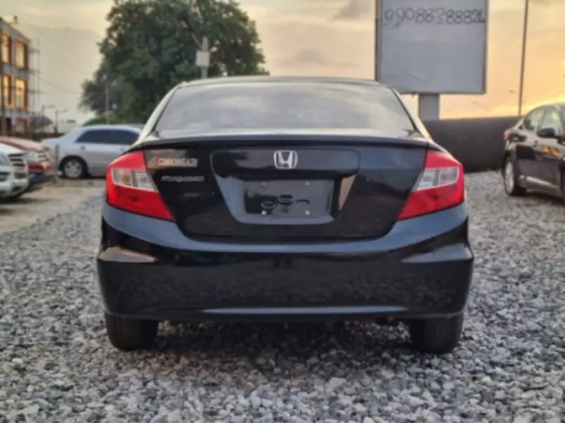 Honda Civic   - 2012