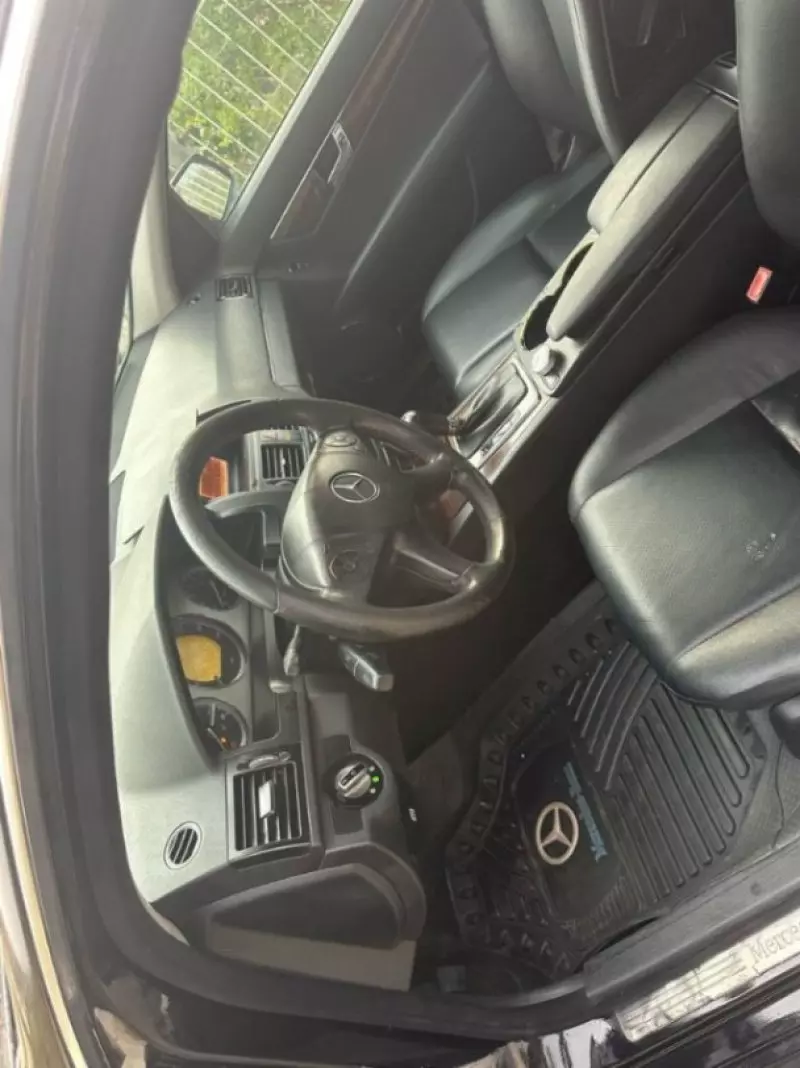 Mercedes-Benz C 300   - 2009