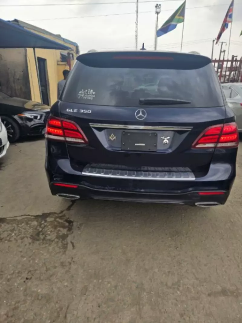 Mercedes-Benz GLE 400   - 2018