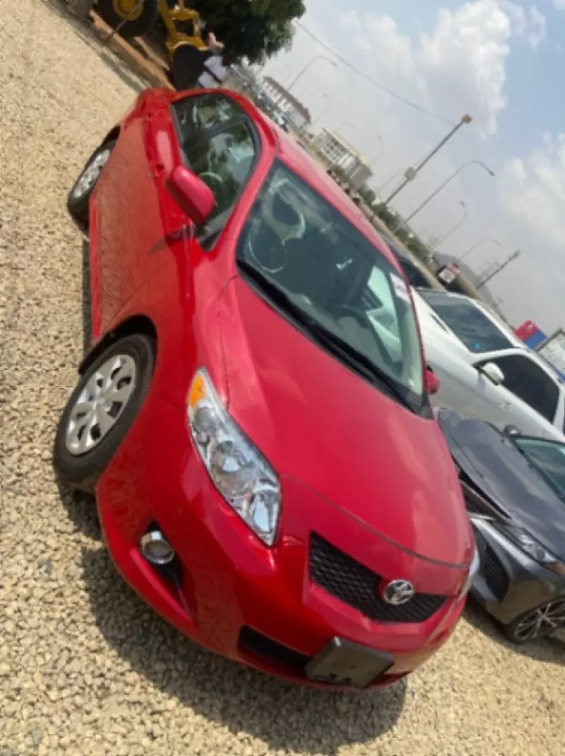 Toyota Corolla   - 2009