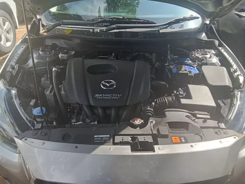 Mazda Demio    - 2015