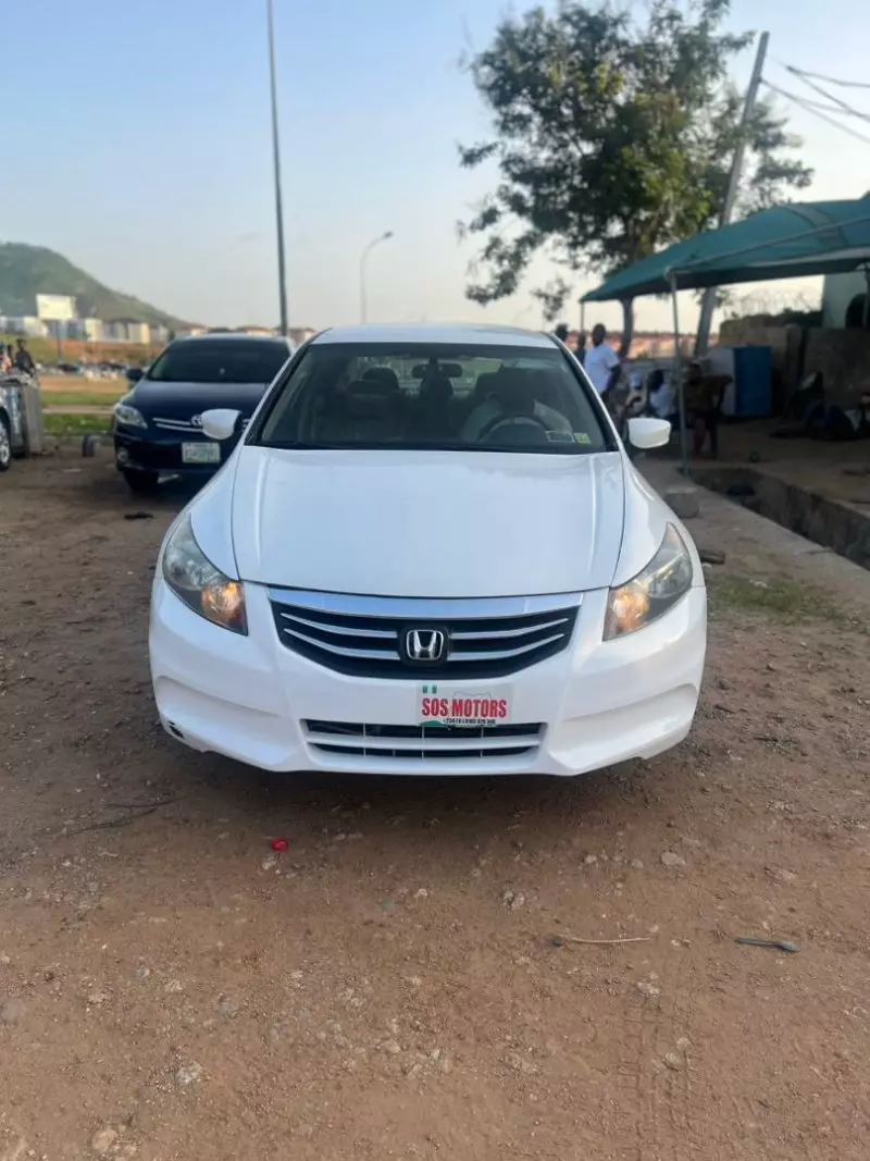 Honda Accord   - 2012