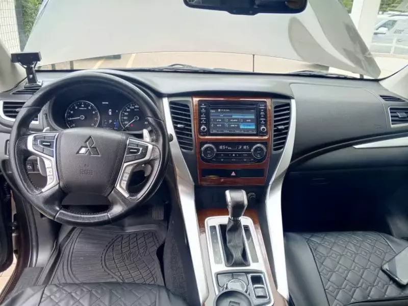 Mitsubishi Pajero Sport GLS Petrol   - 2018