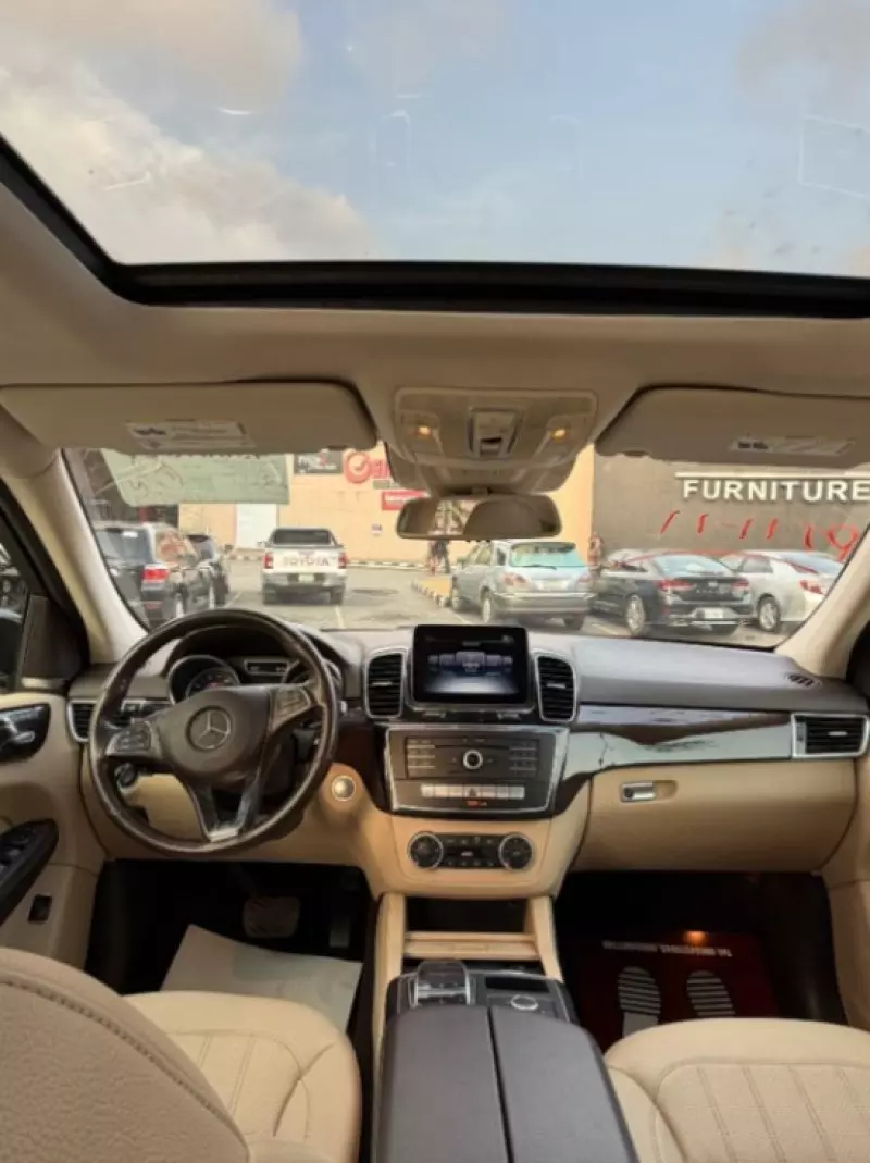 Mercedes-Benz GLE-Class   - 2018