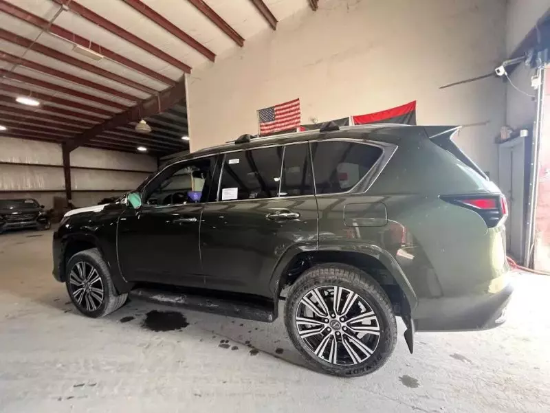 Lexus LX 600   - 2025