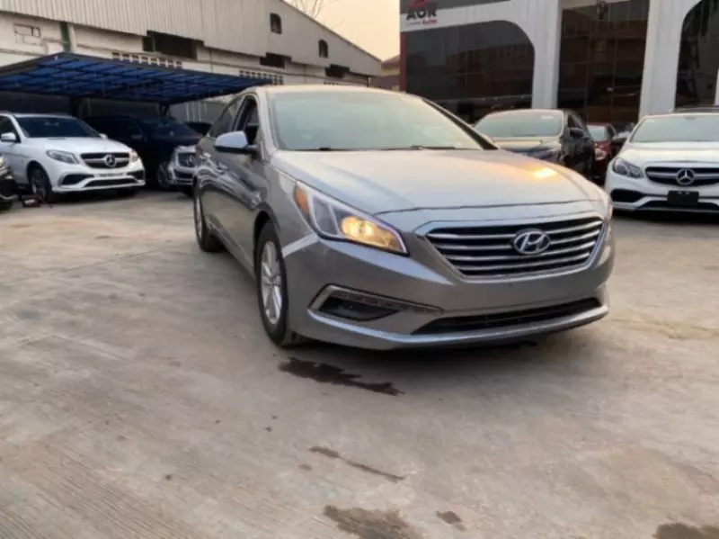 Hyundai Sonata   - 2015