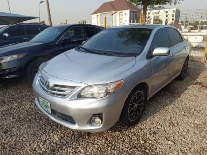 Toyota Corolla   - 2013