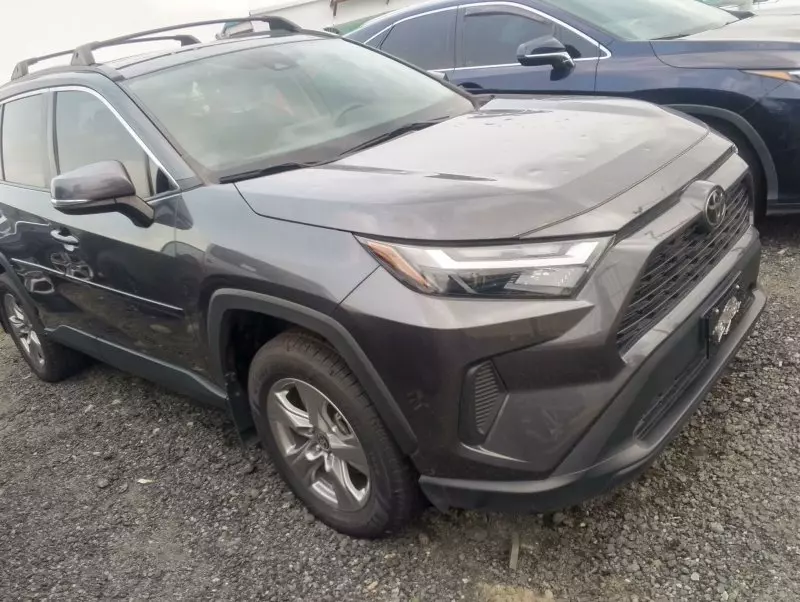 Toyota RAV 4   - 2021