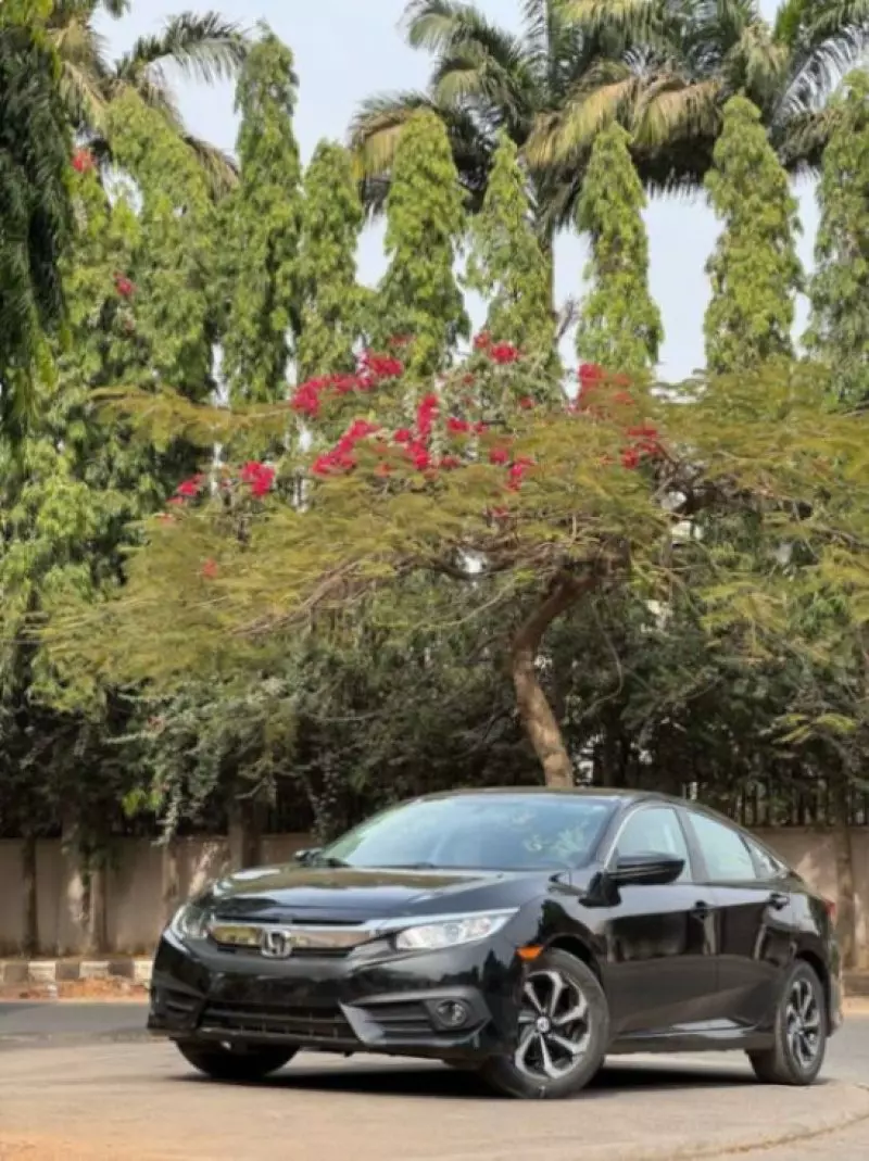 Honda Civic   - 2016