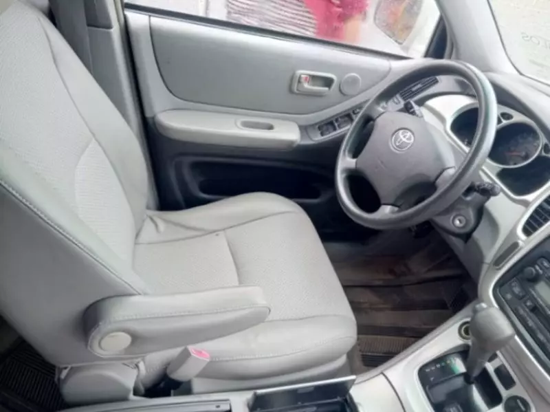 Toyota Highlander   - 2005