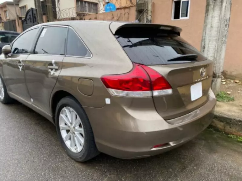 Toyota Venza   - 2010