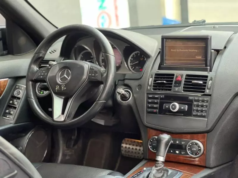 Mercedes-Benz C 300   - 2009