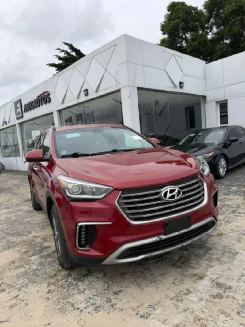 Hyundai Santa Fe   - 2017