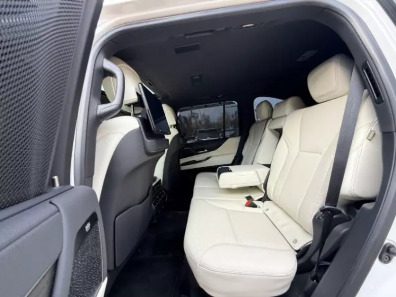 Lexus LX 600   - 2022