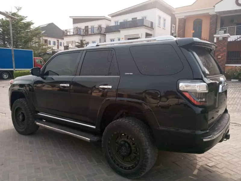 Toyota 4-Runner   - 2016