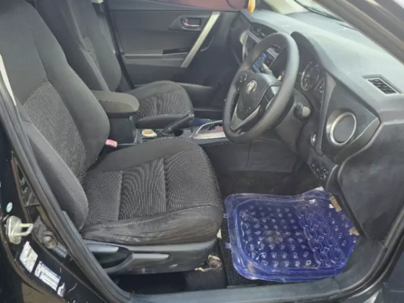 Toyota Auris   - 2013