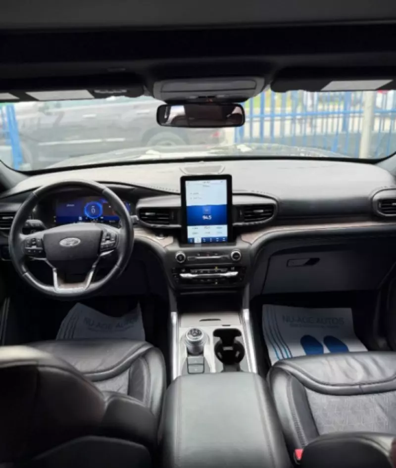Ford Explorer   - 2020