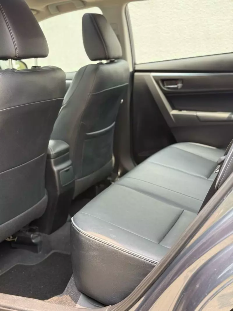 Toyota Corolla   - 2016