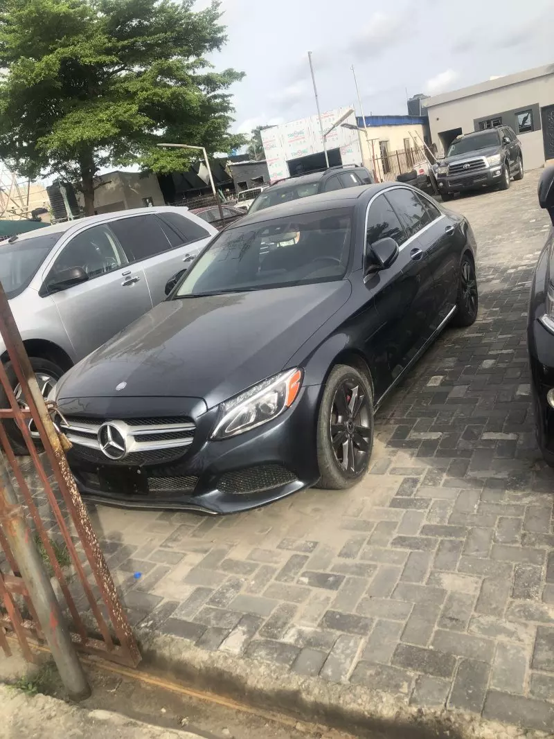 Mercedes-Benz C 300   - 2016