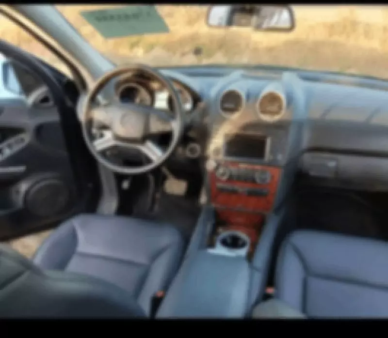 Mercedes-Benz ML 350   - 2011