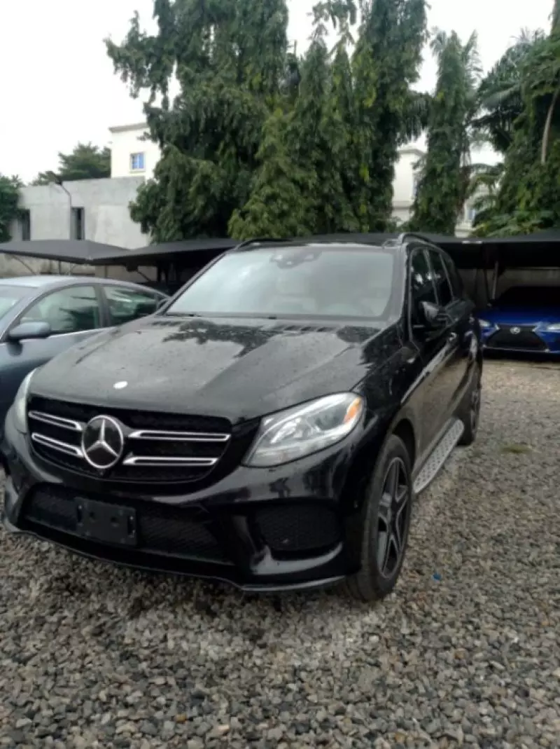 Mercedes-Benz GLE 400   - 2016