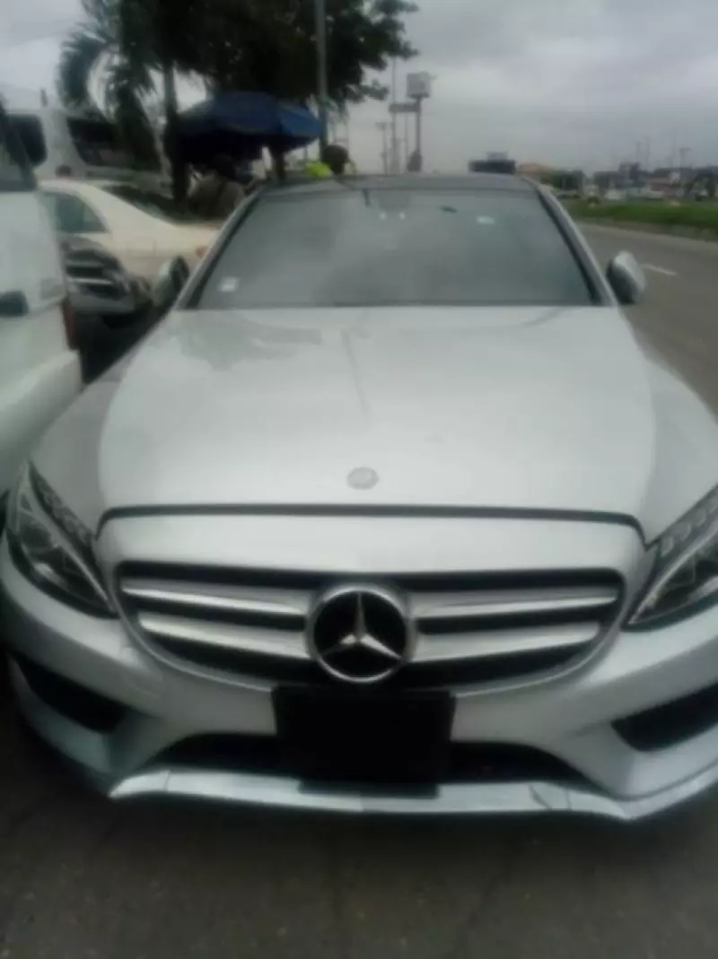 Mercedes-Benz C 300   - 2015