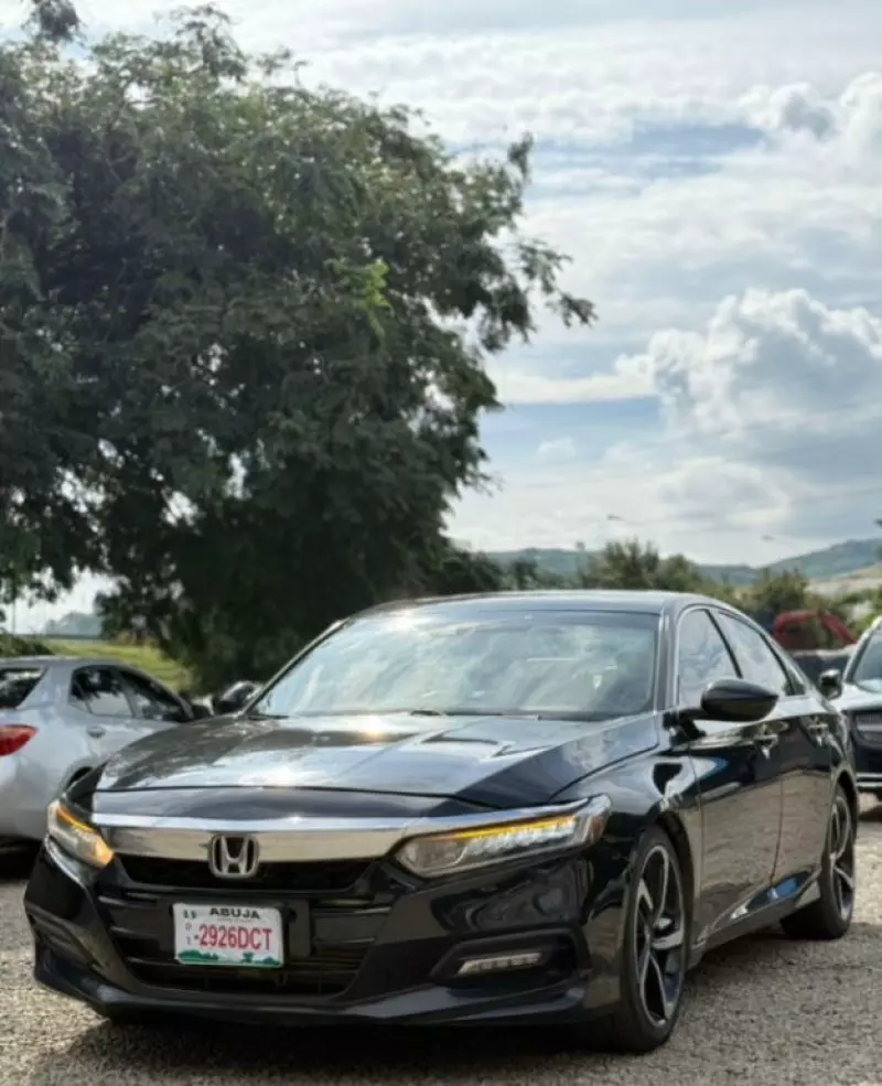 Honda Accord   - 2018