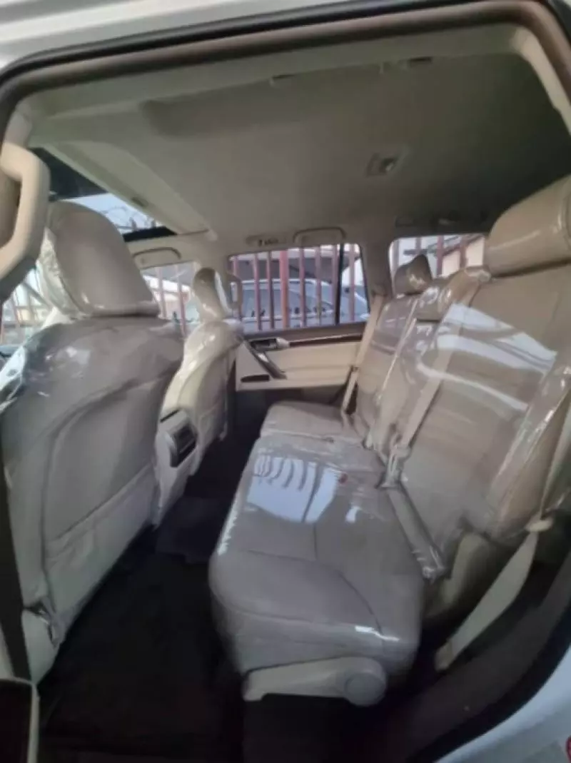 Lexus GX 460   - 2010